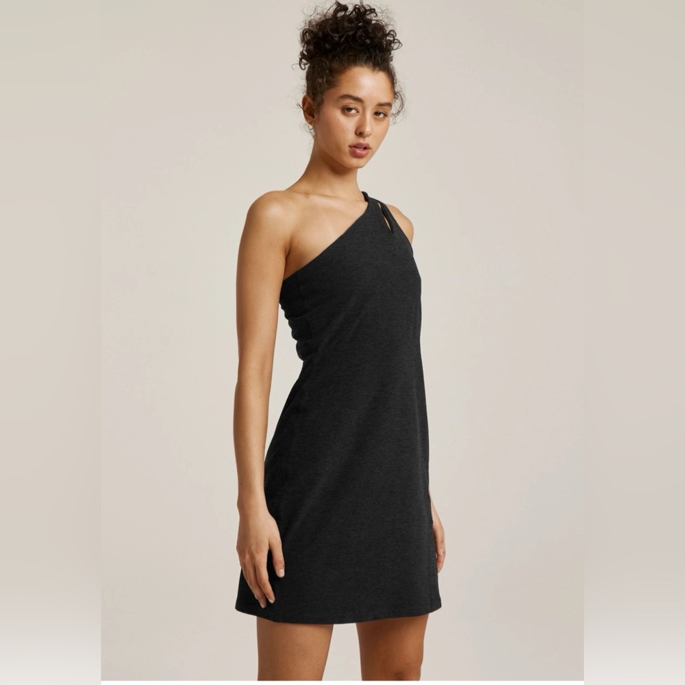 Beyond Yoga Black One-Shoulder Asymmetrical Dress